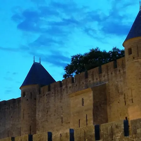 Ancienne Caserne Du Chateau