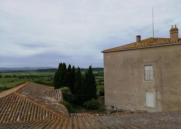 Ancienne Caserne Du Chateau Azille